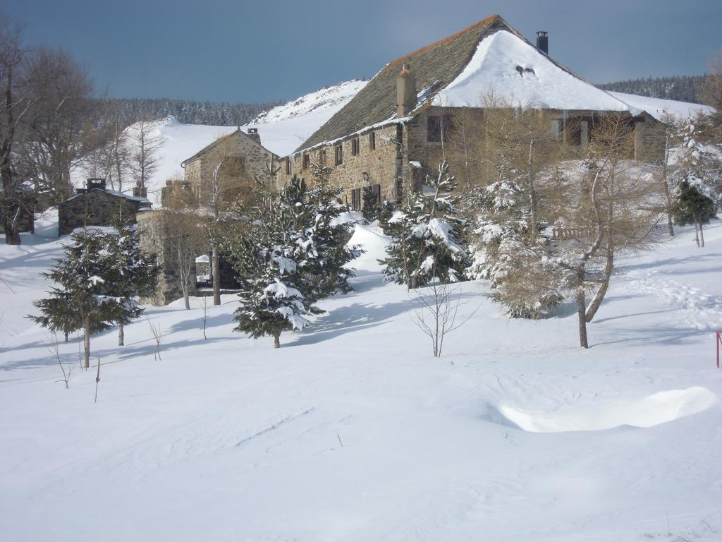 Le Francillon Bed & Breakfast Les Estables Exterior photo