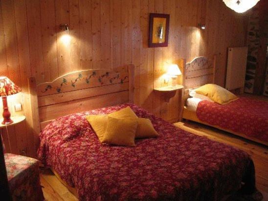 Le Francillon Bed & Breakfast Les Estables Exterior photo