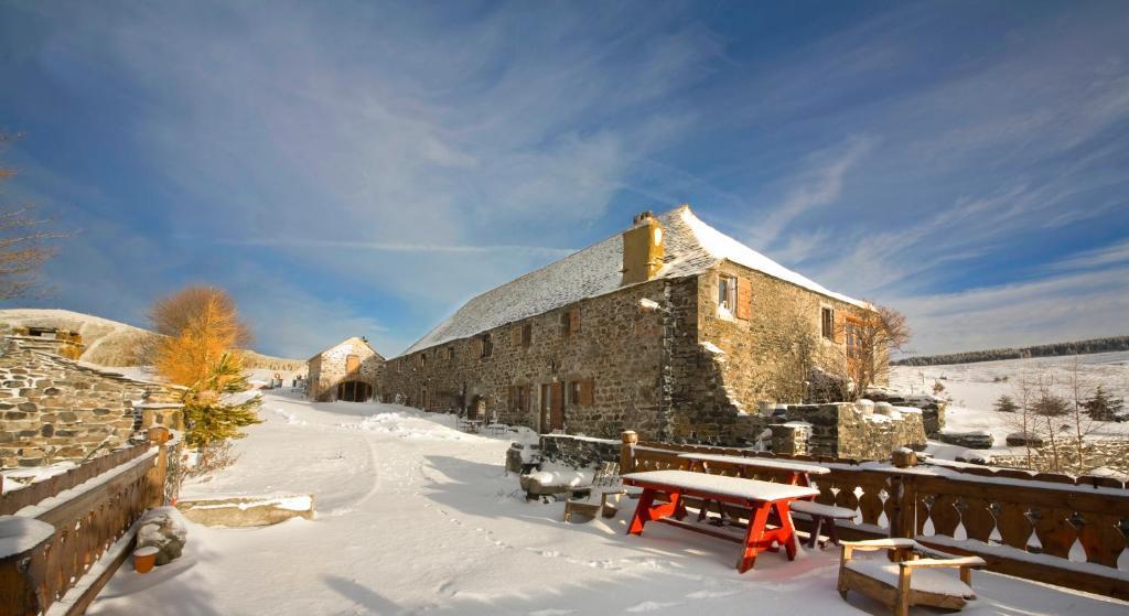 Le Francillon Bed & Breakfast Les Estables Exterior photo