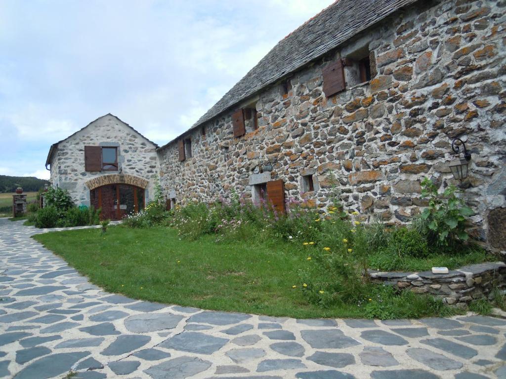 Le Francillon Bed & Breakfast Les Estables Exterior photo
