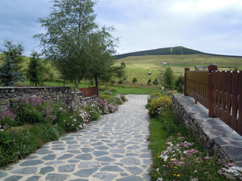 Le Francillon Bed & Breakfast Les Estables Exterior photo